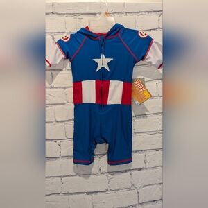 Disney Captain America Swim Hooded Wetsuit Rash Guard UPF 50+ Boys Size 4 NWT